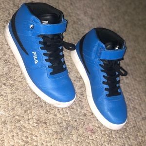 FILA BLUE F13’s 🌀worn twice🌀